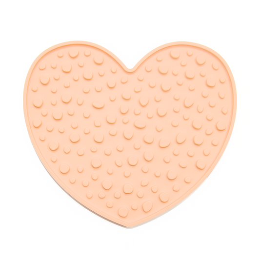 Heart-shaped Slow Feeder Mat