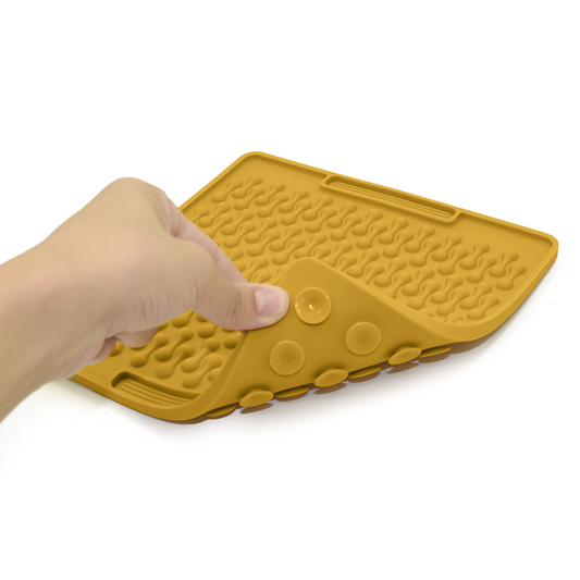 Bone-Textured Suction Licking Mat for Pets